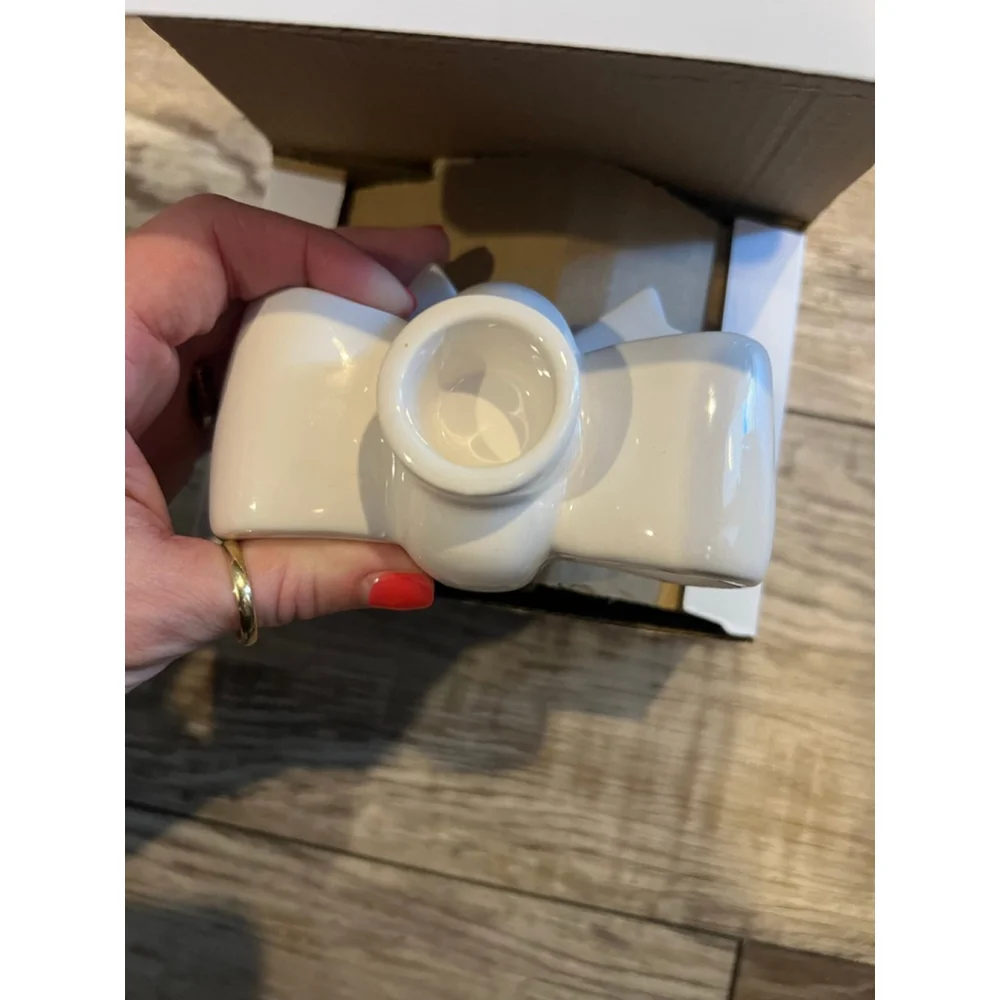 NEW My Texas House White Ceramic Bow Candle Holders 2-Piece Set One Size